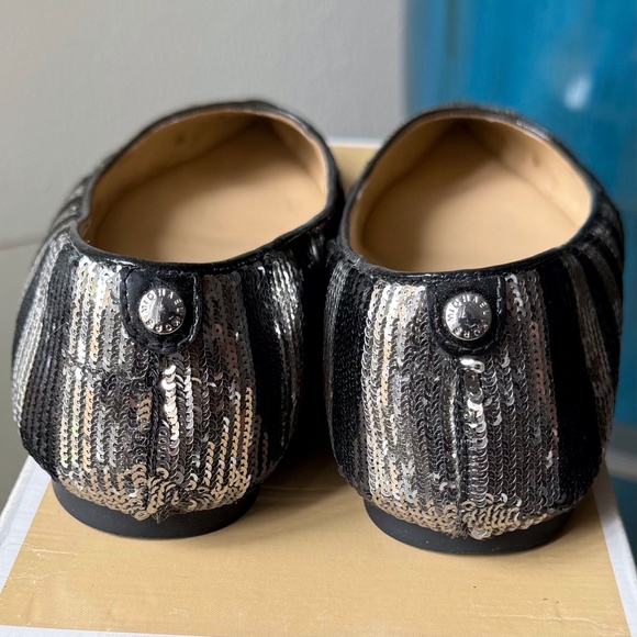 MICHAEL Michael Kors ARIANNA Black&Silver SEQUIN Stripe Flats = US6.5 - Picture 3 of 8